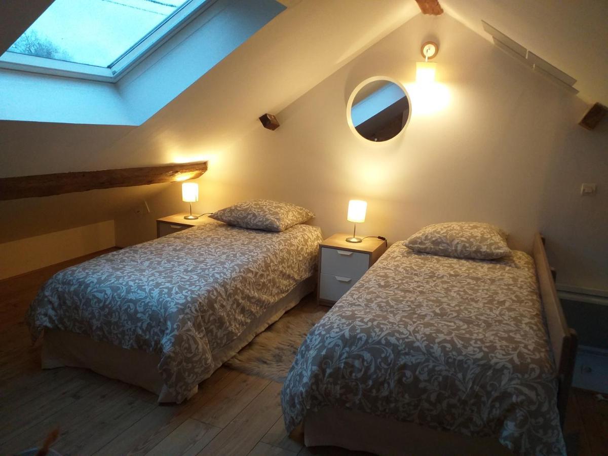 Belle Maison Au Coeur De Recloses 外观 照片